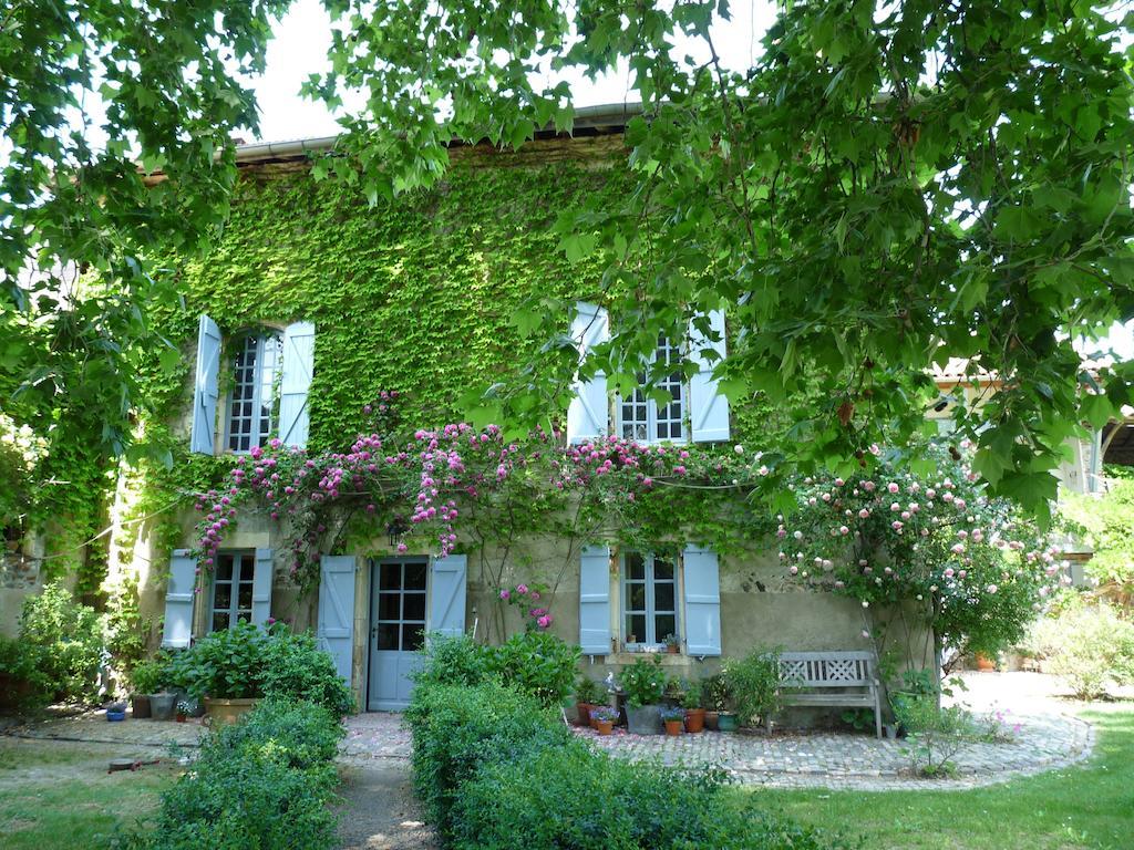 Chambres D'Hotes Les Pesques Palaminy Exteriör bild